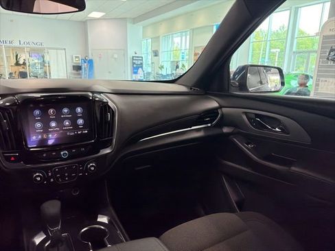 Certified 2023 Chevrolet Traverse LT FWD image 22