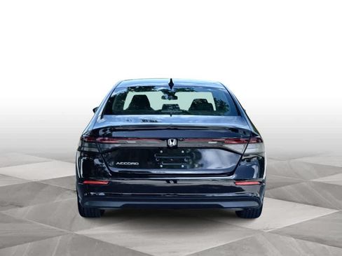 Used 2025 Honda Accord SE image 7