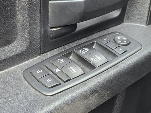 Used 2016 RAM 3500 Tradesman w/ Chrome Appearance Group image 23