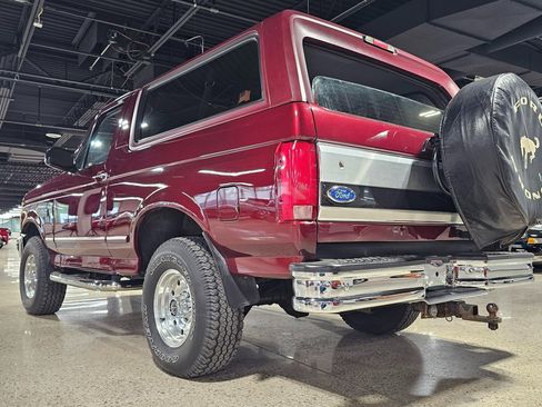 Used 1996 Ford Bronco XLT image 7
