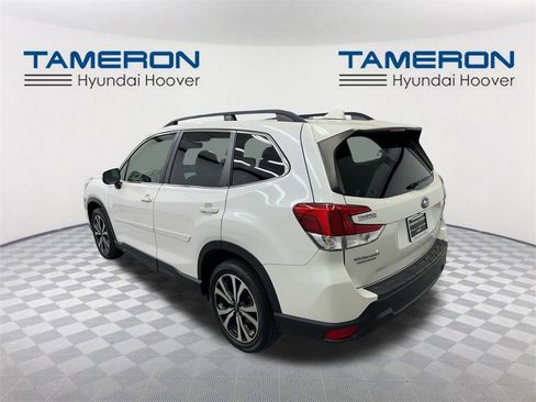 Used 2021 Subaru Forester Limited image 3