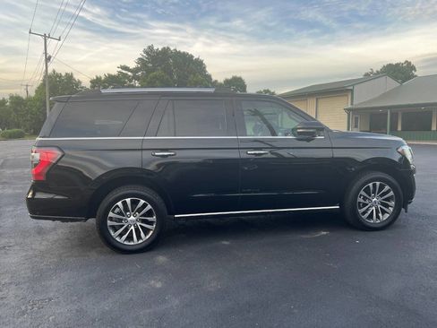 Used 2018 Ford Expedition Limited w/ Equipment Group 301A AWD/4WD image 6