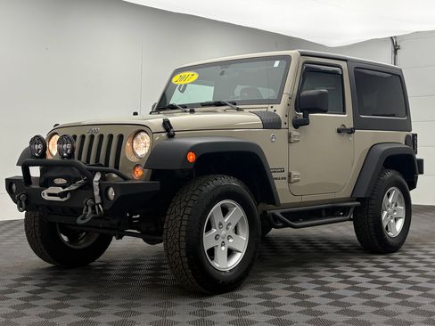 Used 2017 Jeep Wrangler Sport w/ Quick Order Package 24S AWD/4WD image 2