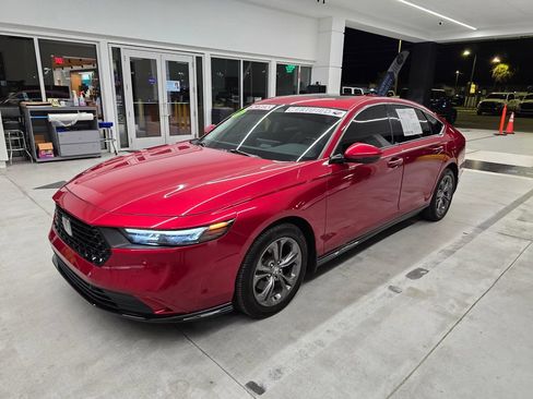 Used 2023 Honda Accord EX-L image 2