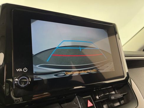 Certified 2025 Toyota Corolla LE FWD image 21