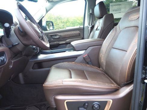 New 2026 RAM 1500 Limited image 12