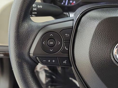 Used 2025 Toyota Corolla LE FWD image 24