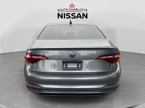 Used 2022 Volkswagen Jetta Sport FWD image 5
