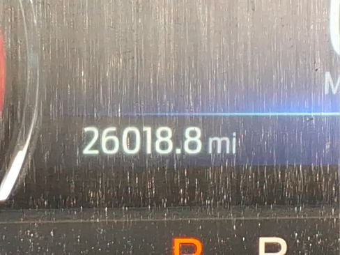 Used 2023 Ford Explorer XLT AWD/4WD image 21