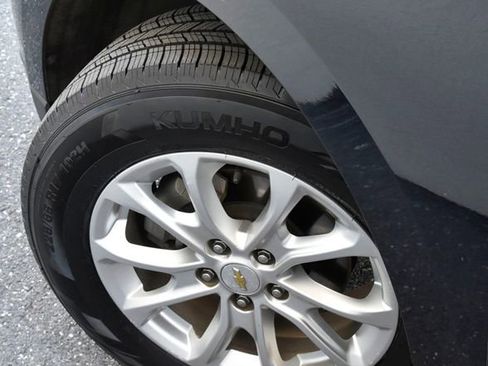 Used 2021 Chevrolet Equinox LT FWD image 27