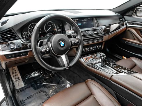 Used 2014 BMW 550i Sedan RWD image 12