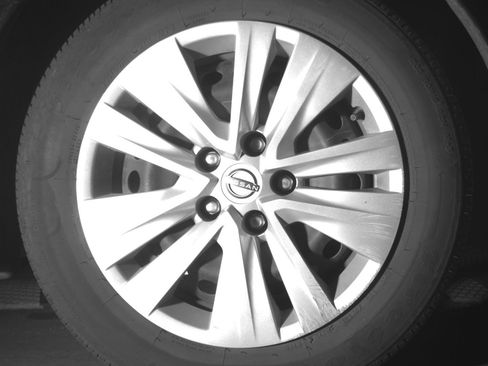 Used 2025 Nissan Sentra S image 13