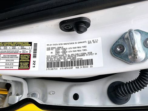 Used 2021 Toyota Tacoma SR5 AWD/4WD image 33