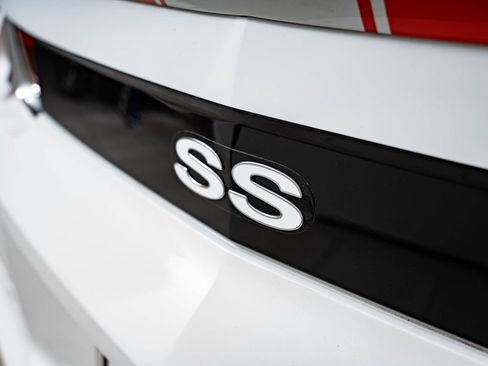 Used 2010 Chevrolet Camaro SS w/ RS Package RWD image 17