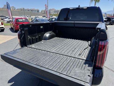 Used 2023 Toyota Tundra Platinum AWD/4WD image 43