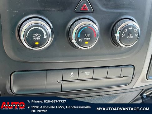 Used 2017 RAM 1500 Express AWD/4WD image 14