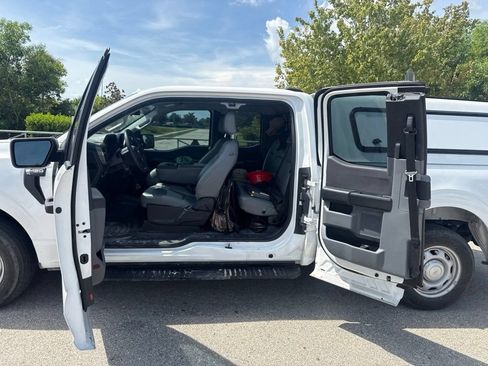 Used 2024 Ford F150 XL RWD image 6