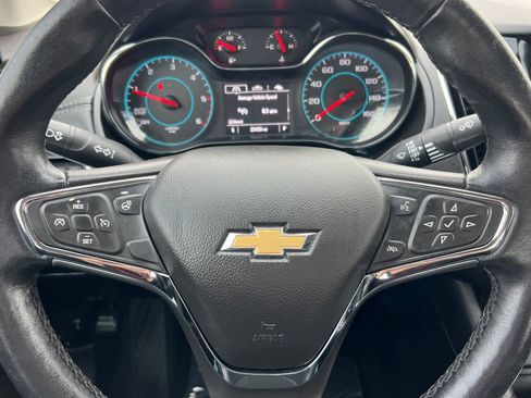 Used 2017 Chevrolet Cruze LT w/ Leather Package image 23