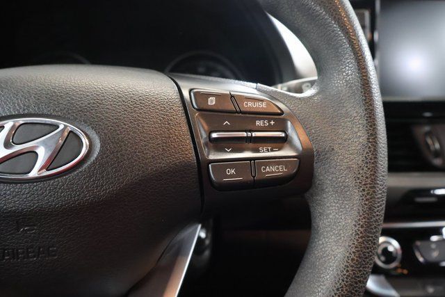 Used 2018 Hyundai Elantra GT FWD image 17