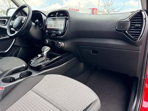 New 2025 Kia Soul EX FWD image 16