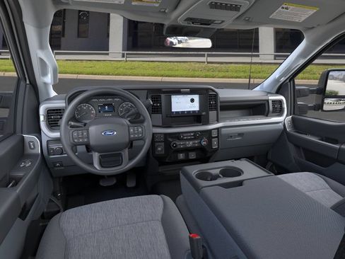 New 2026 Ford F250 XL w/ XL Driver Assist Package RWD image 9