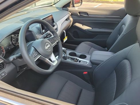 New 2026 Nissan Altima 2.5 SV AWD/4WD image 3