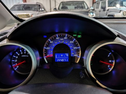 Used 2010 Honda Fit Sport image 42