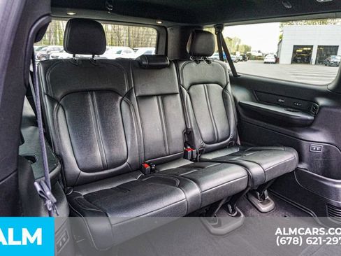 Used 2024 Jeep Wagoneer L Series II image 22