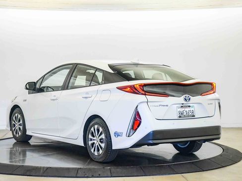 Used 2021 Toyota Prius Prime Limited w/ Carpet Mat Package (TMS) FWD image 2