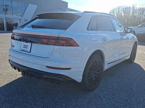 New 2026 Audi SQ8 Prestige image 4