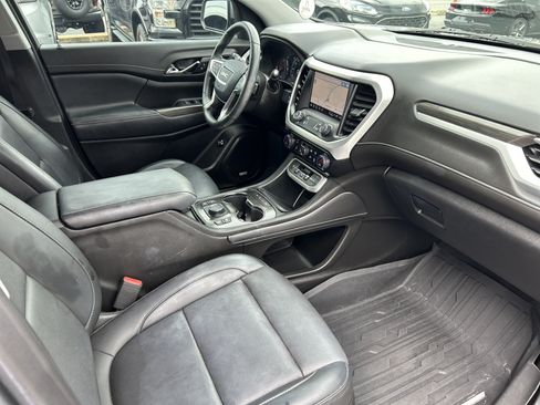 Used 2023 GMC Acadia SLT w/ Technology Package FWD image 23