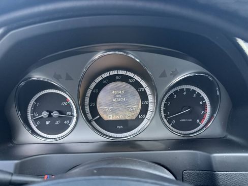 Used 2009 Mercedes-Benz C 300 Sedan image 24