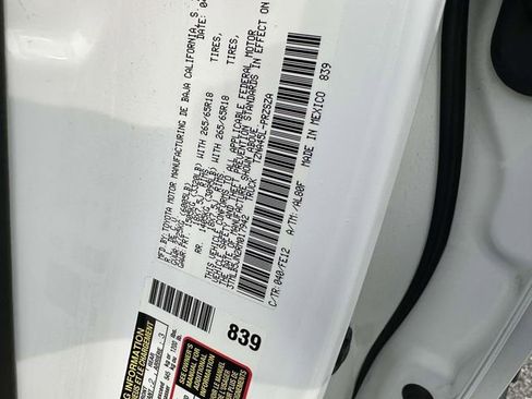 Used 2024 Toyota Tacoma TRD Sport w/ TRD Sport Upgrade Package image 30