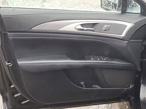 Used 2017 Lincoln MKZ Premiere image 21