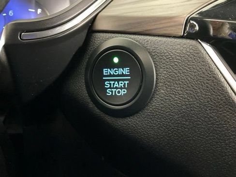 Used 2020 Ford Escape Titanium AWD/4WD image 20