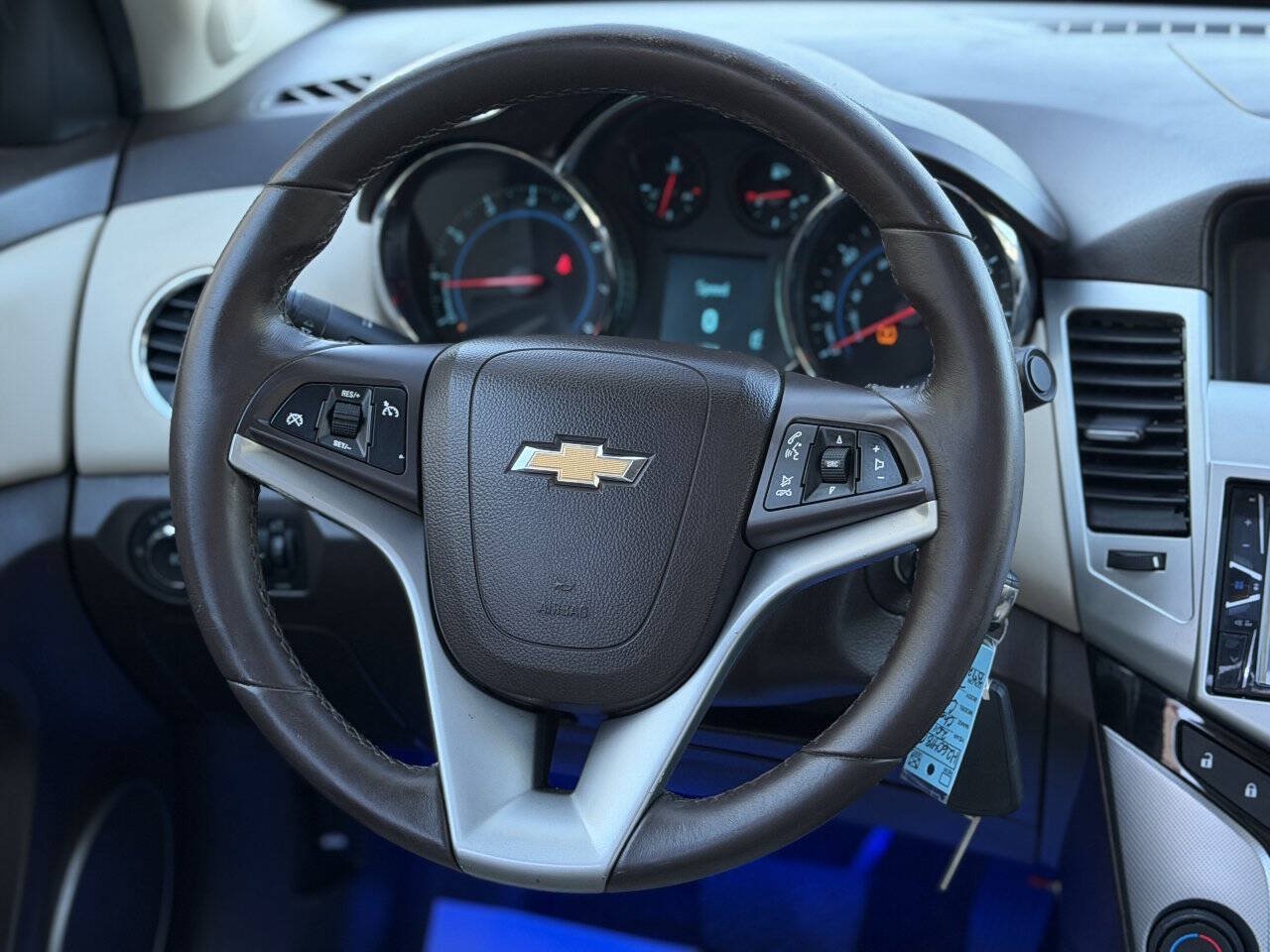 Used 2011 Chevrolet Cruze LTZ w/ RS Package FWD image 15