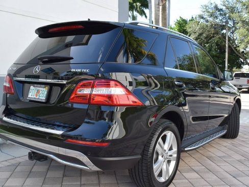 Used 2015 Mercedes-Benz ML 250 BlueTEC 4MATIC image 6