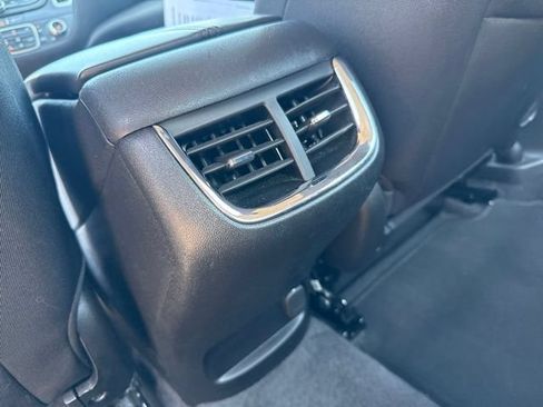 Used 2025 Chevrolet Malibu LT FWD image 24