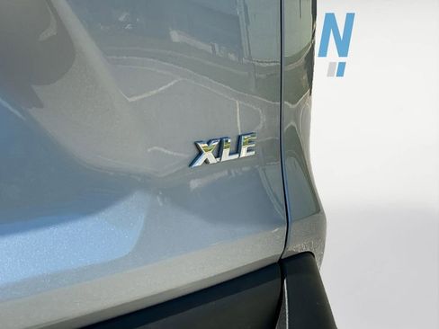 Used 2025 Toyota RAV4 XLE FWD image 19