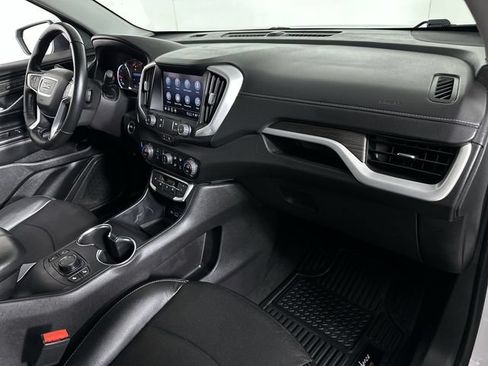 Used 2024 GMC Terrain SLT AWD/4WD image 30