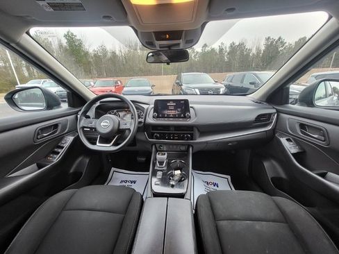 Used 2024 Nissan Rogue S image 14