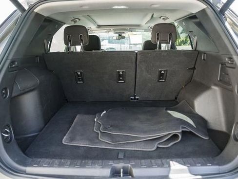 Used 2018 Chevrolet Equinox LT w/ Sun & Infotainment Package image 11