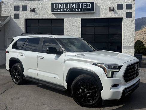 Used 2025 Toyota Sequoia Limited w/ Tow Technology Package AWD/4WD image 2
