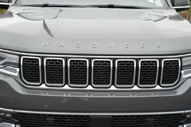 Used 2024 Jeep Wagoneer Series II w/ Flexible Seating Group AWD/4WD image 5