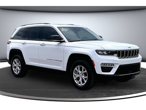 Certified 2022 Jeep Grand Cherokee Limited AWD/4WD image 14
