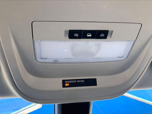 Used 2017 Chevrolet Colorado W/T image 35