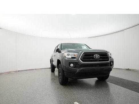 Used 2022 Toyota Tacoma SR5 image 31