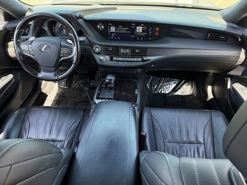 Used 2018 Lexus LS 500 w/ Interior Upgrade Package image 16