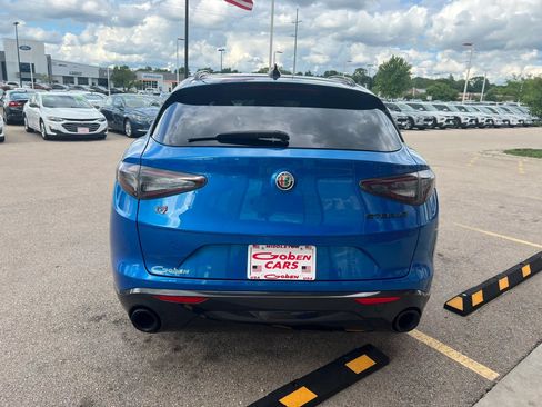 Used 2021 Alfa Romeo Stelvio Ti Sport AWD/4WD image 4