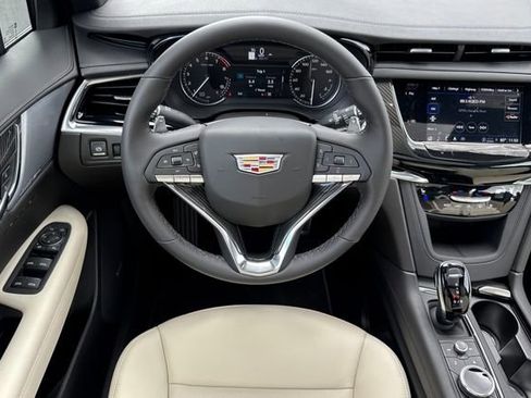 New 2025 Cadillac XT6 Sport AWD/4WD image 14